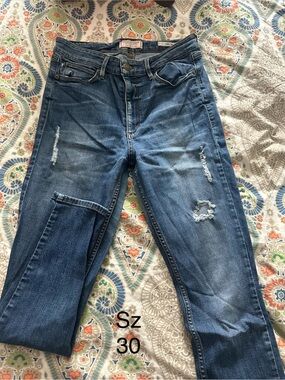 Guess Women's Skinny Jeans in Blue with Distressed Details